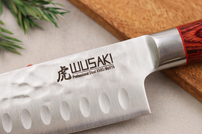 Couteau Wusaki Pakka X50 Santoku lame alvéolée 17cm 2