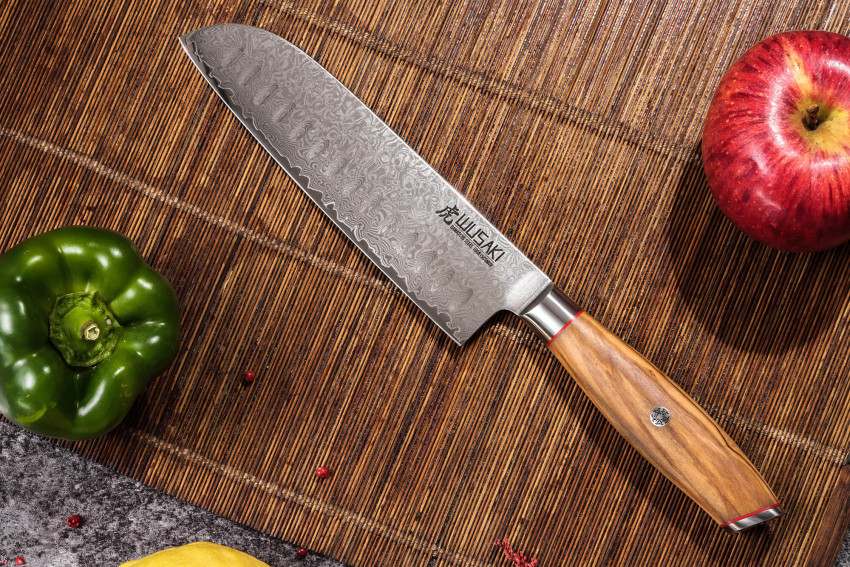 Couteau Wusaki Fujiko 10CR Santoku lame damassée 18cm
