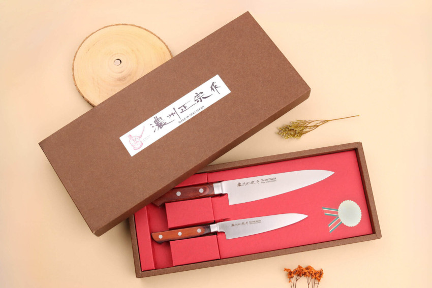 Coffret de couteaux japonais Satake Cutlery Brown Pakka Chef + Office