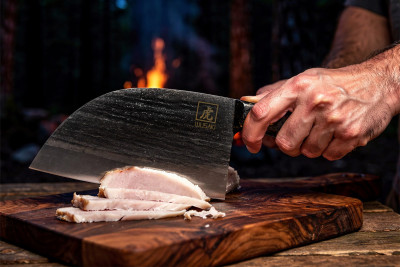 Couteau XL Wusaki BIG ONE brut de forge lame 17,5cm + étui 2